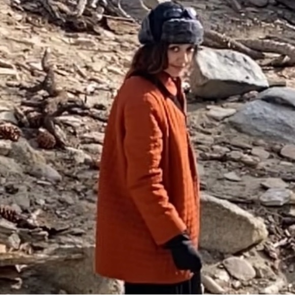 Meet your Posher, Eliza - Picture 1 of 1